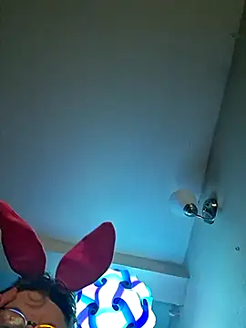 Snapshot of Tastybabe22 chatting on February 10, 7:56 am Tastybabe22 online show from February 10, 7:56 am