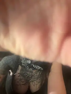 allymoon1369 online show from April 18, 11:49 pm