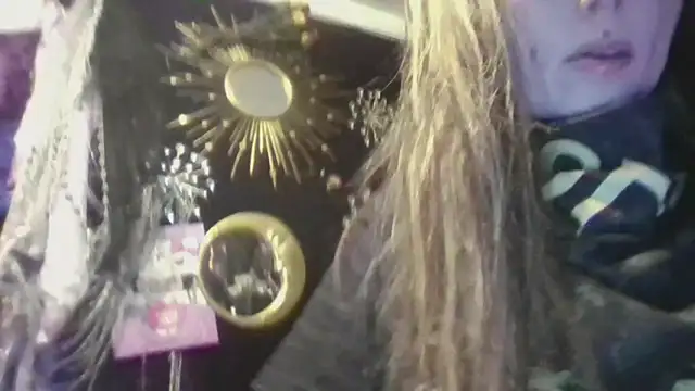 allymoon1369 online show from April 19, 2:49 pm