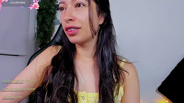 Noaah25  online show from April 4, 4:11 am