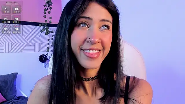 Snapshot of internett_sweetheart chatting on May 26, 11:39 am internett sweetheart online show from May 26, 11:39 am
