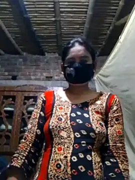 Hot Sweeti online show from March 4, 11:11 pm