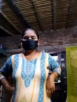 Hot Sweeti online show from April 12, 9:31 pm