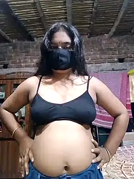 Snapshot of Hot_Sweeti chatting on July 10, 9:01 am Hot Sweeti online show from July 10, 9:01 am