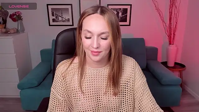 EvieMagical online show from February 17, 5:59 am