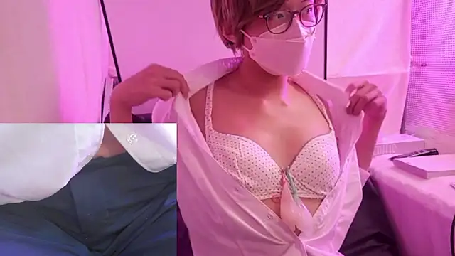 Snapshot of You_Aoi chatting on March 13, 10:00 am You Aoi online show from March 13, 10:00 am