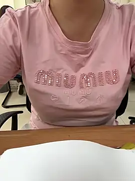 Donna9696 online show from April 14, 12:38 am