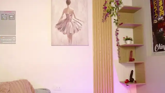 chloe peach  online show from April 19, 6:10 pm