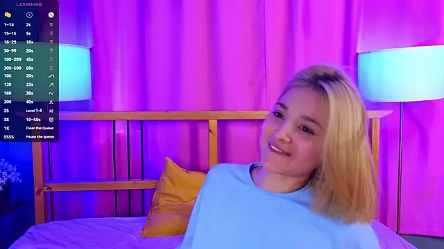 BarbaraGreen online show from April 23, 6:25 am