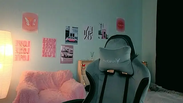 dinnerwithflowers online show from February 10, 1:04 pm