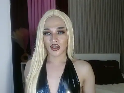 Kendalllust online show from May 25, 2:12 pm