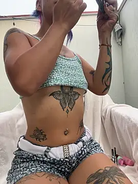 Snapshot of Namii_cute chatting on February 15, 11:52 am Namii cute online show from February 15, 11:52 am