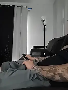 ThickaThuckDick07 online show from May 25, 6:25 pm