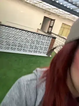 elodie rouge online show from February 26, 12:15 pm