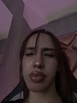 elodie rouge online show from April 23, 12:29 pm