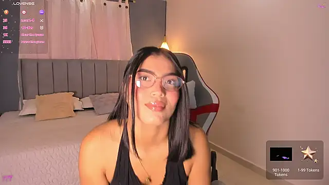 Snapshot of valentina_Noa chatting on June 7, 1:26 pm valentina Noa online show from June 7, 1:26 pm