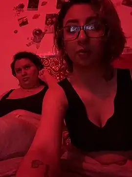 RavenEllieUniverse online show from February 26, 5:17 am