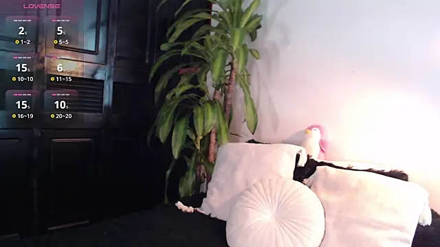 Mia Volkova  online show from April 20, 1:47 pm