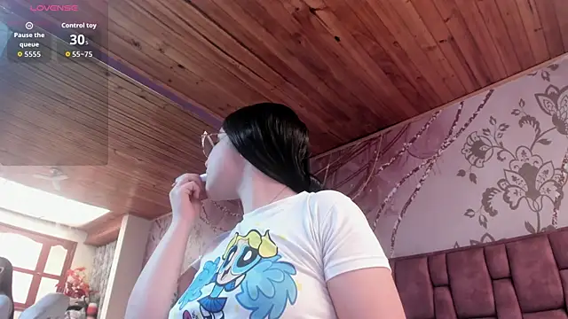 valeri sotoo online show from April 22, 1:23 pm