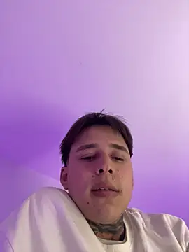 COLOMBIAN20CM online show from March 14, 9:42 pm