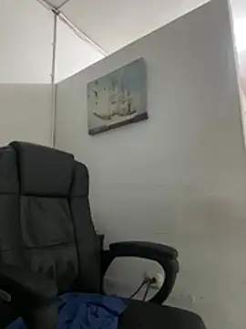 CarolinaRaven online show from March 28, 5:56 pm