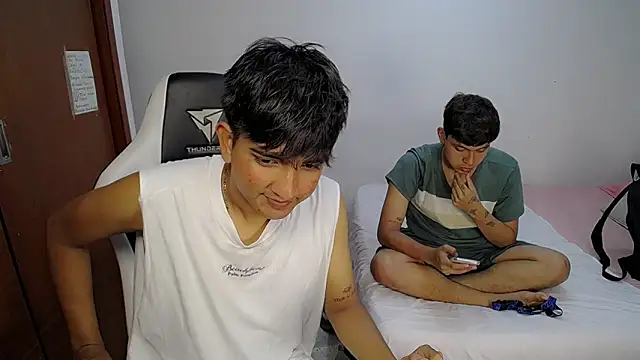 Maxwell boys online show from February 26, 3:16 am