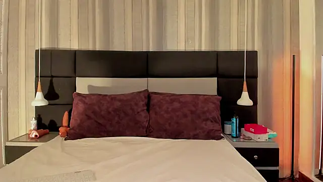 pamelamendez 1 online show from February 10, 3:54 am