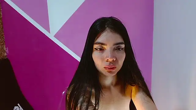 MEGAN   X online show from February 18, 8:05 pm