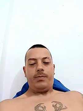 Snapshot of Dominic_wolff chatting on February 18, 1:51 pm Dominic wolff online show from February 18, 1:51 pm