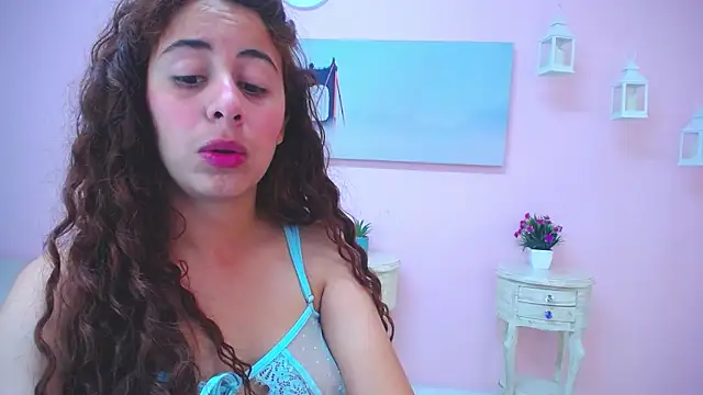 scarlett clyde online show from April 9, 12:32 pm