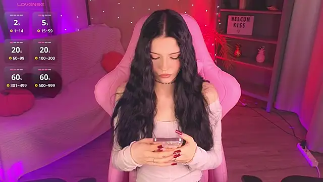 Kelly  Bunny online show from April 21, 5:58 am