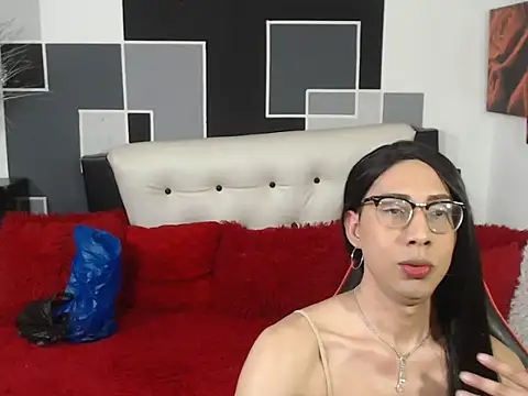 stephanieparadis25 online show from January 17, 7:02 am