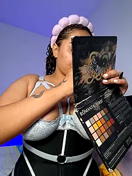 curly girl 31 online show from February 5, 7:07 pm