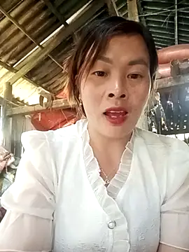 Bling sexy online show from March 31, 3:30 am