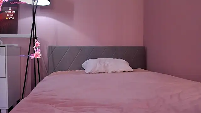 Snapshot of Celine_Coello chatting on June 8, 1:28 am Celine Coello online show from June 8, 1:28 am