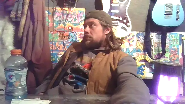 Snapshot of unknowner123 chatting on March 13, 10:33 am unknowner123 online show from March 13, 10:33 am