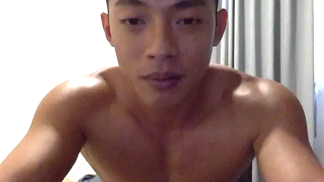 Snapshot of Yooo17 chatting on April 23, 4:35 am Yooo17 online show from April 23, 4:35 am