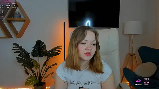 Kiss Moon online show from February 24, 7:12 pm