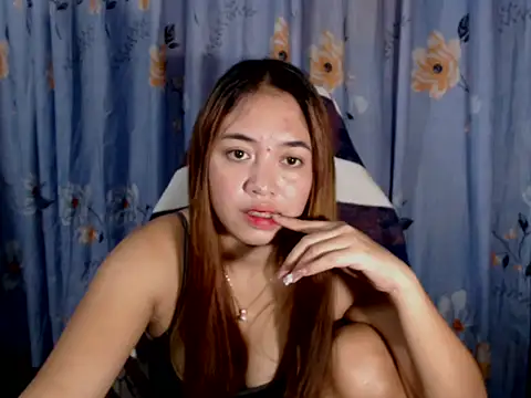 pinay mayahiga online show from April 16, 2:51 pm