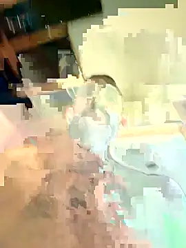 Snapshot of CcincoVilla chatting on June 12, 6:18 pm CcincoVilla online show from June 12, 6:18 pm