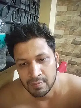Snapshot of Pravin9562 chatting on April 13, 7:19 pm Pravin9562 online show from April 13, 7:19 pm