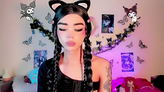 Miss-Saraii online show from April 21, 1:42 am