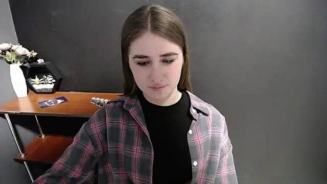 Sunny siren online show from April 21, 12:22 pm