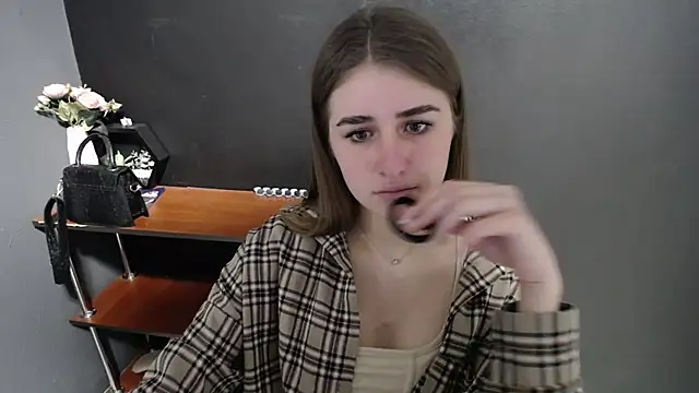 Sunny siren online show from April 23, 12:04 pm