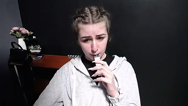 Sunny siren online show from April 24, 12:18 pm