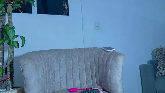 Alannarose06 online show from March 29, 8:31 pm