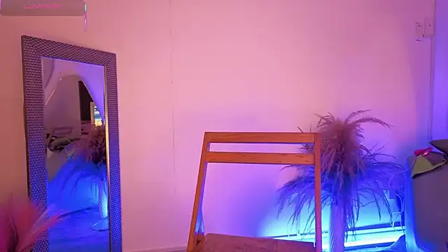 fransheskarossi online show from March 23, 11:58 am