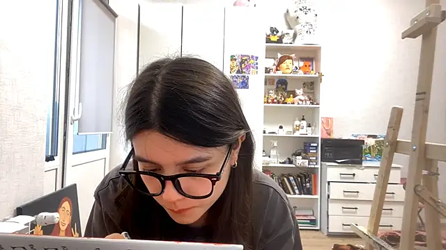 SaintMari online show from April 4, 2:14 pm