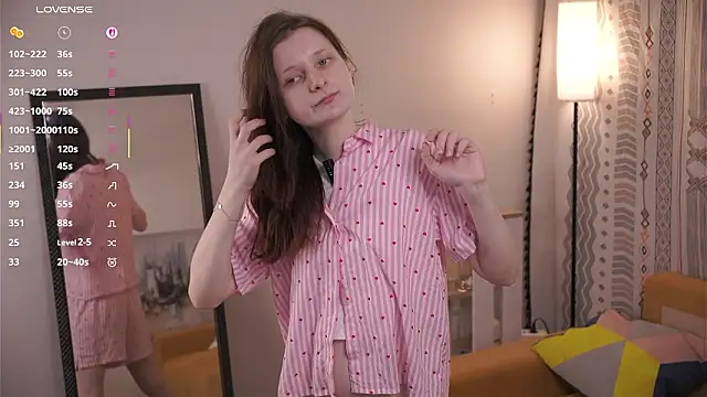 CarmaOlen online show from February 5, 7:51 pm