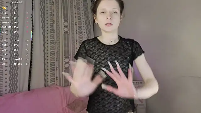 CarmaOlen online show from April 10, 7:29 pm